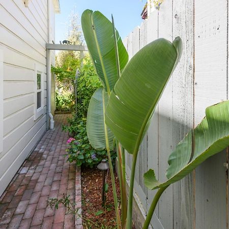 Garden Level Flat In 1885 Queen Anne Victorian Cottage In אלאמדה מראה חיצוני תמונה