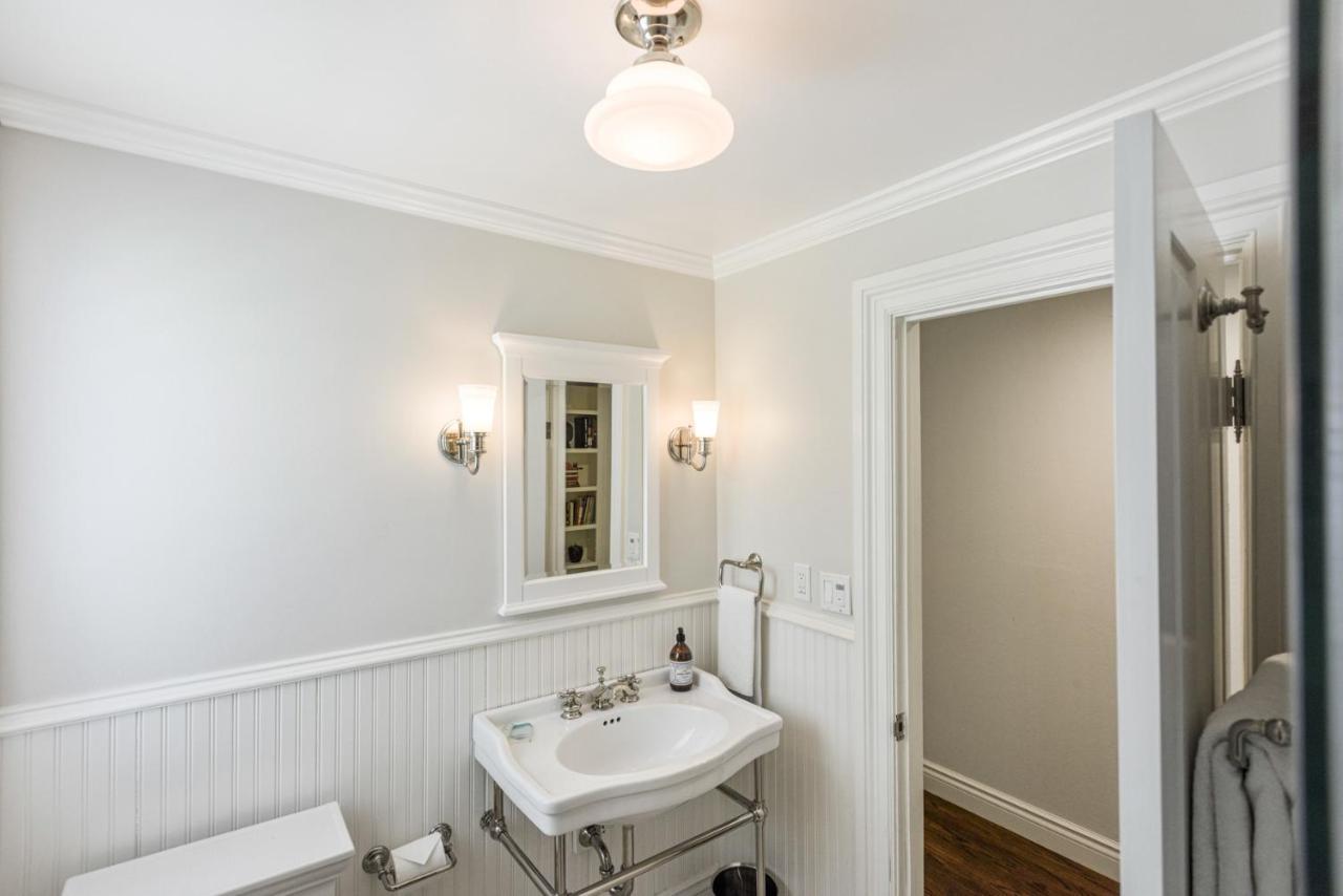 Garden Level Flat In 1885 Queen Anne Victorian Cottage In אלאמדה מראה חיצוני תמונה